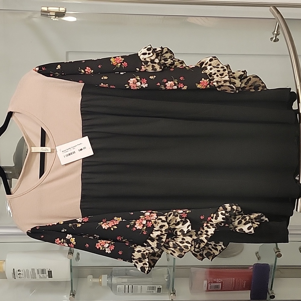 Black ruffle cocoon floral blouse